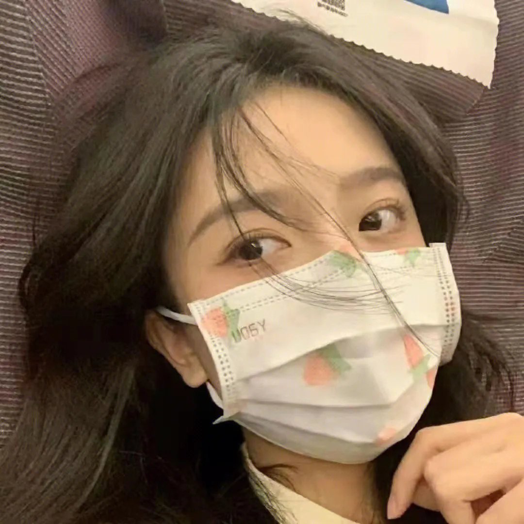 敦君与女朋友